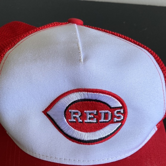 Cincinnati Reds Cap - Picture 6 of 6